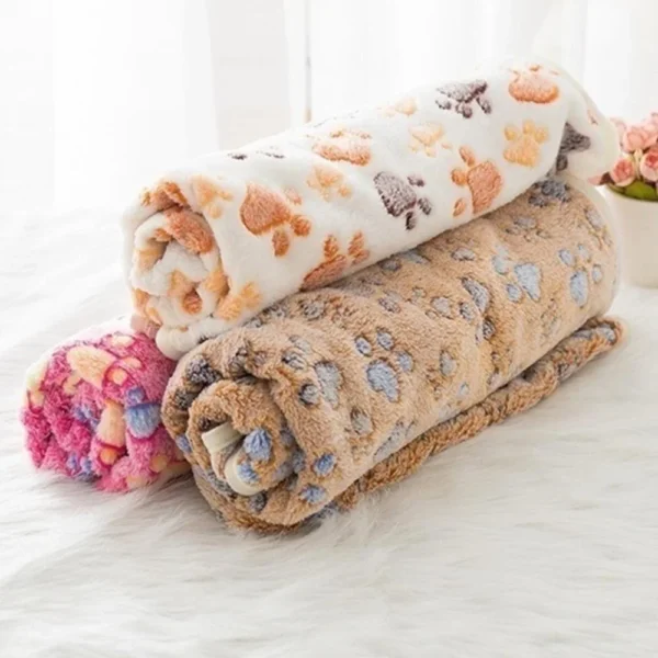 Soft Fluffy Pet Blanket Warm and Comfortable Blanket for Cats and Dogs - Image 4